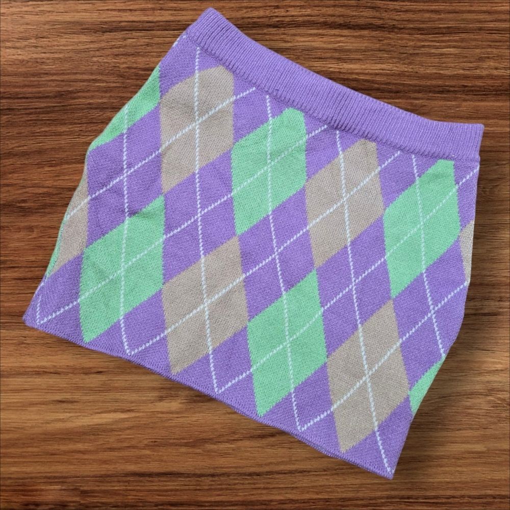 Simplee Purple and Green Stretch Argyle Knit Mini Skirt